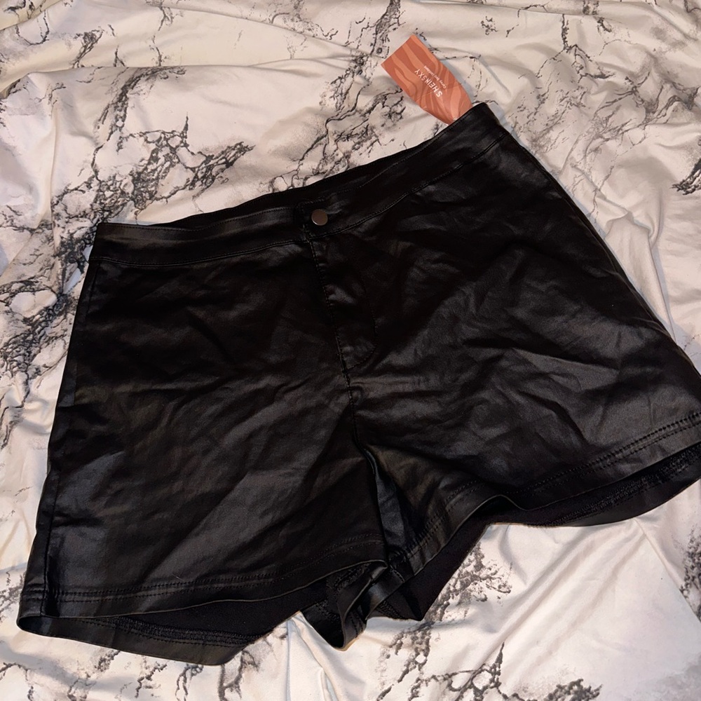 Black leather Shorts